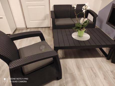 Zestaw ogrodowy z podnoszonym stolikiem Corfu Set Lyon Grafitowy