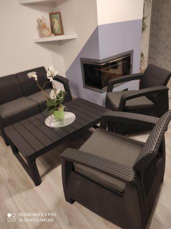 Zestaw ogrodowy z podnoszonym stolikiem Corfu Set Lyon Grafitowy