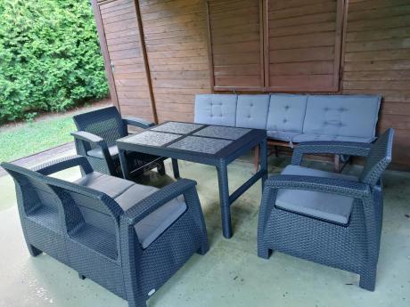 Zestaw ogrodowy z podnoszonym stolikiem Corfu Set Lyon Grafitowy