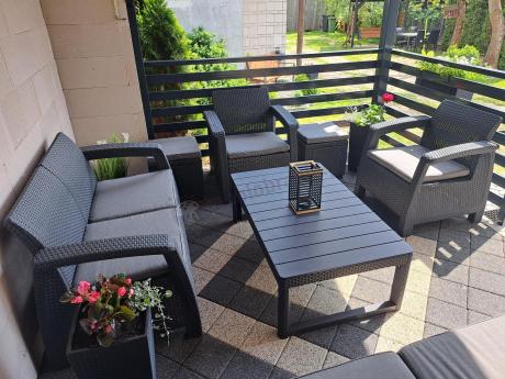 Zestaw ogrodowy z podnoszonym stolikiem Corfu Set Lyon Grafitowy