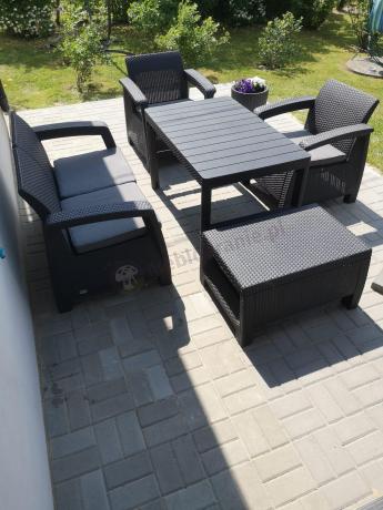 Zestaw ogrodowy z podnoszonym stolikiem Corfu Set Lyon Grafitowy