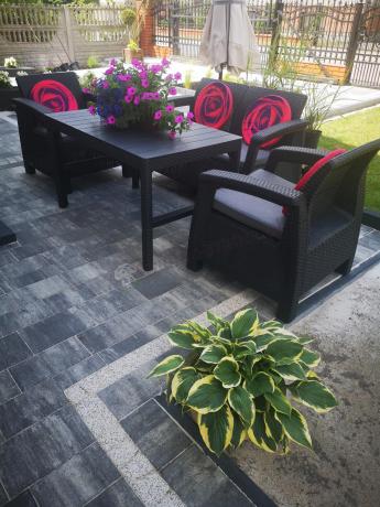 Zestaw ogrodowy z podnoszonym stolikiem Corfu Set Lyon Grafitowy