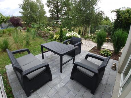 Zestaw ogrodowy z podnoszonym stolikiem Corfu Set Lyon Grafitowy