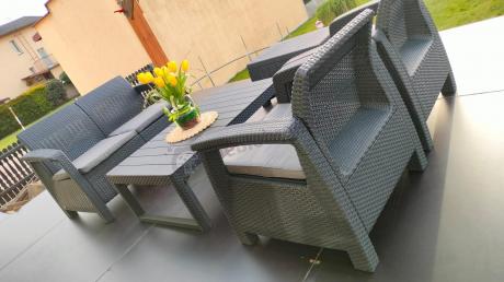 Zestaw ogrodowy z podnoszonym stolikiem Corfu Set Lyon Grafitowy