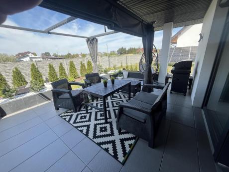 Zestaw ogrodowy z podnoszonym stolikiem Corfu Set Lyon Grafitowy