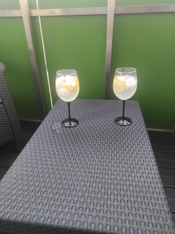 Zestaw ogrodowy z podnoszonym stolikiem Corfu Set Lyon Grafitowy