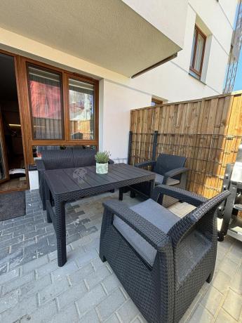 Zestaw ogrodowy z podnoszonym stolikiem Corfu Set Lyon Grafitowy