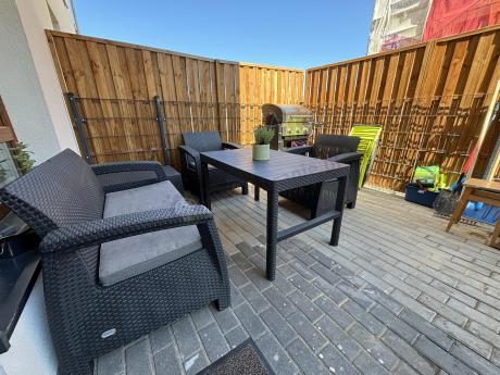 Zestaw ogrodowy z podnoszonym stolikiem Corfu Set Lyon Grafitowy