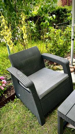 Zestaw ogrodowy z podnoszonym stolikiem Corfu Set Lyon Grafitowy