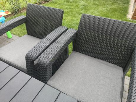 Zestaw ogrodowy z podnoszonym stolikiem Corfu Set Lyon Grafitowy