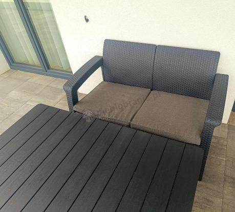 Zestaw ogrodowy z podnoszonym stolikiem Corfu Set Lyon Grafitowy