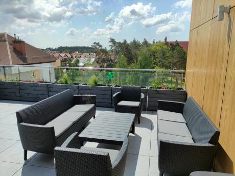 Zestaw ogrodowy z podnoszonym stolikiem