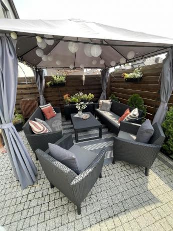 Zestaw ogrodowy z podnoszonym stolikiem