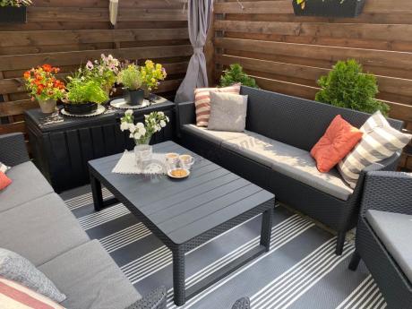 Zestaw ogrodowy z podnoszonym stolikiem