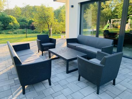 Zestaw ogrodowy z podnoszonym stolikiem