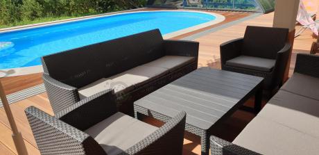 Zestaw ogrodowy z podnoszonym stolikiem