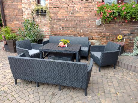 Zestaw ogrodowy z podnoszonym stolikiem