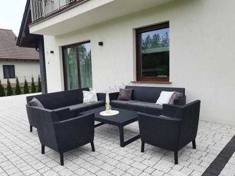 Zestaw ogrodowy z podnoszonym stolikiem