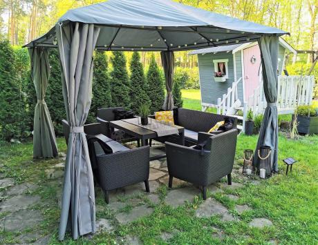 Zestaw ogrodowy z podnoszonym stolikiem