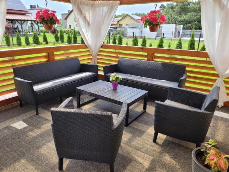 Zestaw ogrodowy z podnoszonym stolikiem