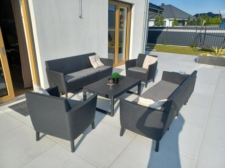 Zestaw ogrodowy z podnoszonym stolikiem