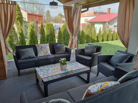 Zestaw ogrodowy z podnoszonym stolikiem