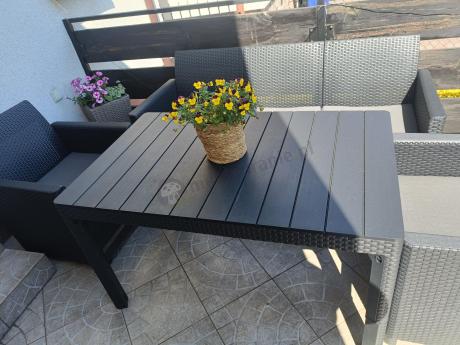 Zestaw ogrodowy z sofą, 2 fotelami i stołem podnoszonym K3L grafit