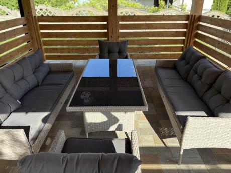 Zestaw technorattanowy z wysokim stołem Perata Grande Light Grey