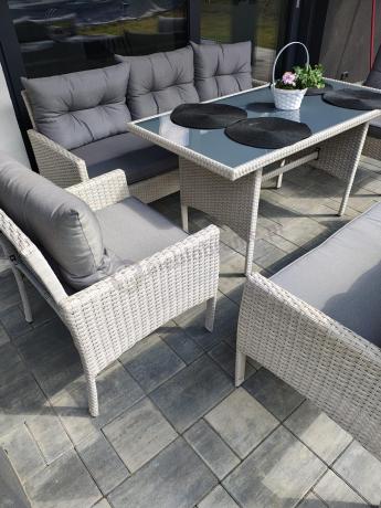 Zestaw technorattanowy z wysokim stołem Perata Grande Light Grey