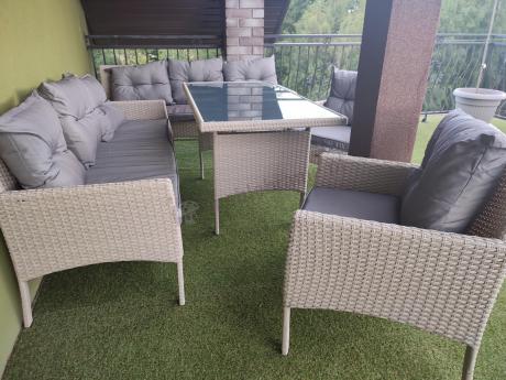 Zestaw technorattanowy z wysokim stołem Perata Grande Light Grey