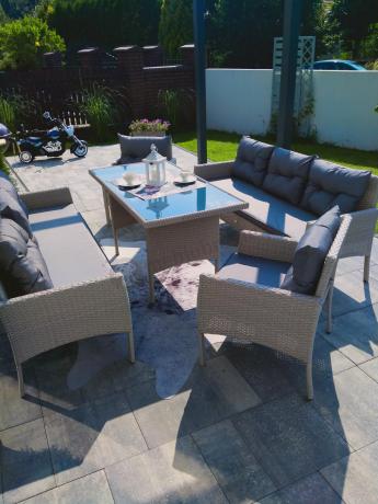 Zestaw technorattanowy z wysokim stołem Perata Grande Light Grey