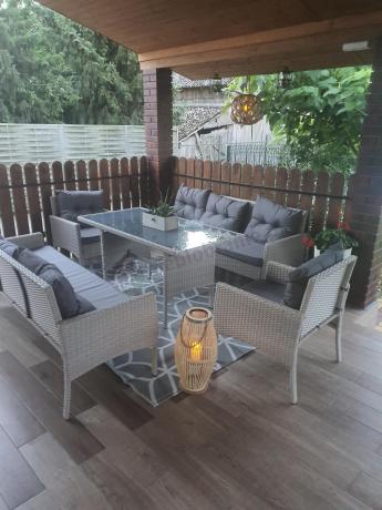 Zestaw technorattanowy z wysokim stołem Perata Grande Light Grey