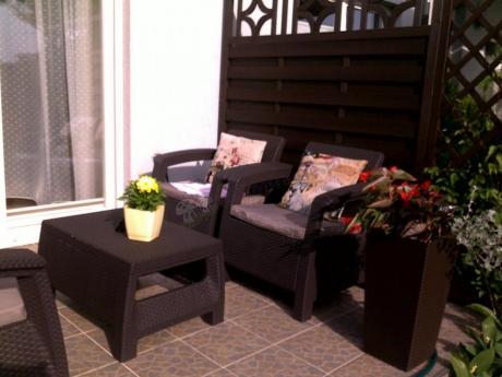 Corfu Curver Set technorattan look z ciekawą dekoracją