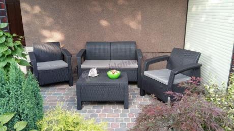 Corfu Set Curver brązowy zestaw ustawiony na tarasie