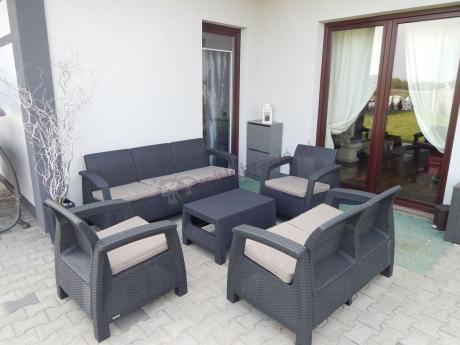 Meble ogrodowe Corfu technorattan efekt na tarasie