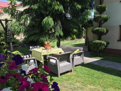 Meble ogrodowe Corfu z kwadratowym stołem obiadowym Triple Max