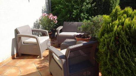 Meble zewnętrzne na taras dla 4 osób Curver wodoodporne