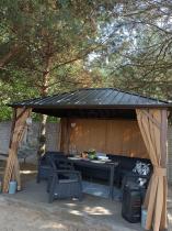 Aranżacja: Altana ogrodowa metalowa z dachem Hardtop Hater 3x3,5 - brązowa