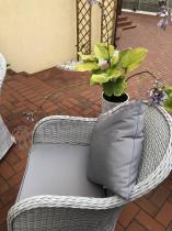 Aranżacja: Altito Quatro Dining zestaw obiadowy z technorattanu Off-White & Taupe