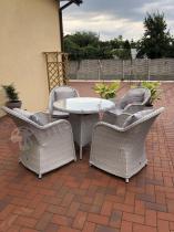 Aranżacja: Altito Quatro Dining zestaw obiadowy z technorattanu Off-White &amp; Taupe