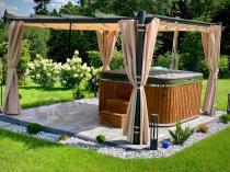 Aranżacja: Aluminiowa pergola ogrodowa z zasłonami 4x4 Kirn Beż