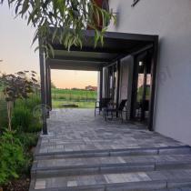 Aranżacja: Aluminiowa pergola tarasowa 3x6 z lamelami Lufel 2.0 LED - Antracite