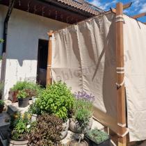 Aranżacja: Aluminiowa pergola z przesuwnym materiałowym dachem i zasłonami Kirn 3x5,5 - Cream Wood