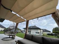 Aranżacja: Aluminiowa pergola z przesuwnym materiałowym dachem i zasłonami Kirn 3x5,5 - Cream Wood