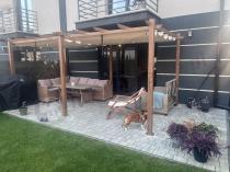 Aranżacja: Aluminiowa pergola z przesuwnym materiałowym dachem Kirn 3x5,5 - Cream Wood