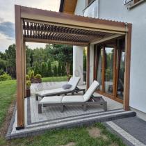 Aranżacja: Aluminiowa wolnostojąca pergola tarasowa 3x3 w kolorze drewna Lufel - Woodlook