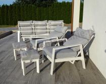 Aranżacja: Aluminiowy komplet białych mebli na taras z regulowanymi fotelami, sofą i stołem obiadowym - Renalo Dining Relax Whit