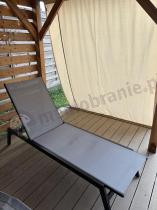 Aranżacja: Aluminiowy leżak ogrodowy z regulowanym oparciem Erebu - Silver + Black