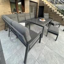 Aranżacja: Aluminiowy narożnik ogrodowy z fotelem, pufami i stołem 150x90cm Tavaro Corner Antracite