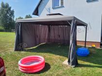 Aranżacja: Aluminiowy pawilon do ogrodu 4x4 z zasłonami Okapi Szary